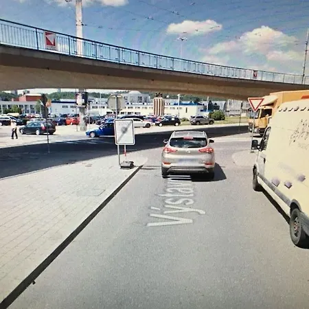 Utulne U Centra V Blizkosti Vystaviste Appartement *
