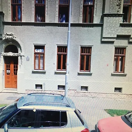 Utulne U Centra V Blizkosti Vystaviste *